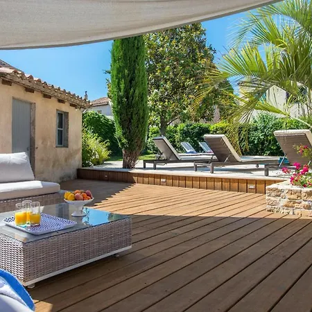 Villa Saint-thibery Sleeps 9 Pool Wifi Saint-Thibéry