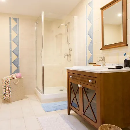 Saint-thibery Sleeps 9 Pool Wifi Villa Saint-Thibéry