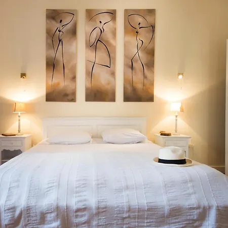 Saint-thibery Sleeps 9 Pool Wifi *
