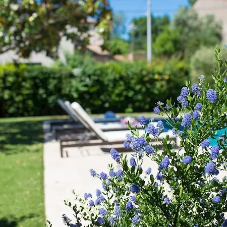 Saint-thibery Sleeps 9 Pool Wifi * Saint-Thibéry