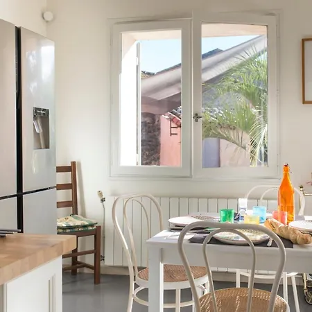 Villa Saint-thibery Sleeps 9 Pool Wifi *